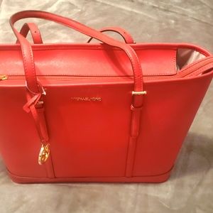 NWT- Authentic Michael Kors Large Leather Shoulder Tote
